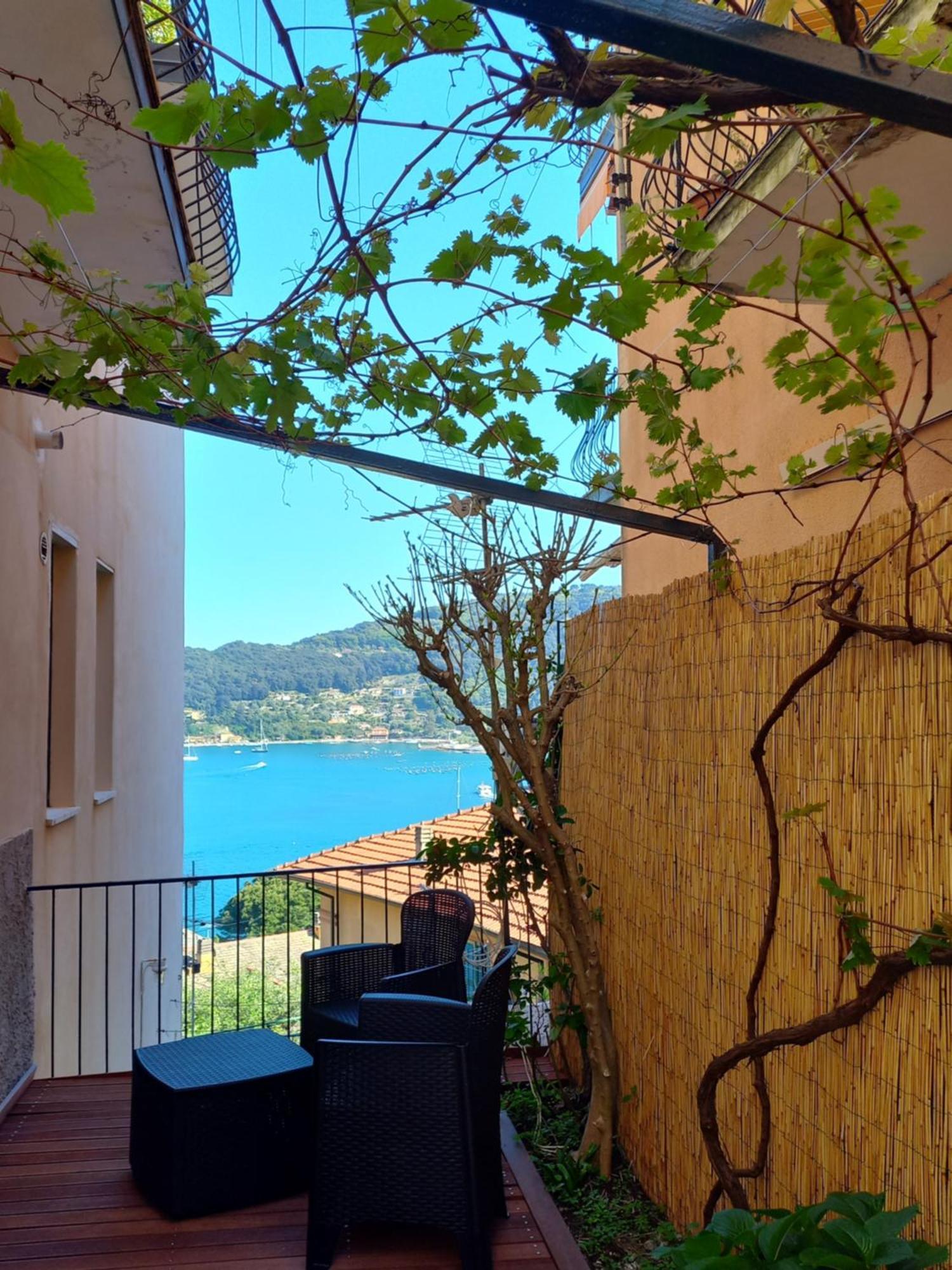 Casa Vacanze Ibiscus Porto Venere Exteriér fotografie